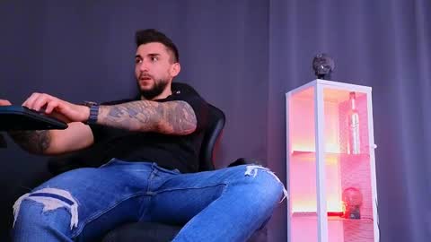 MightyAaron online show from March 10, 11:34 am