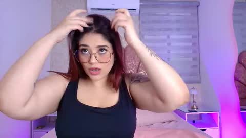 Mia  online show from January 15, 12:03 pm