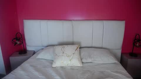 Miia colliins   online show from September 20, 3:26 pm