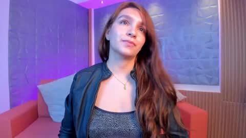 Snapshot of miia_taylors chatting on February 22, 3:47 pm Miia 3 online show from February 22, 3:47 pm