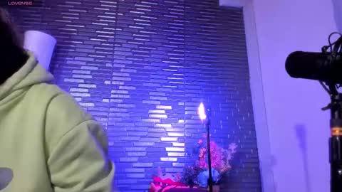 Snapshot of miia_zarate chatting on October 20, 9:20 pm Ma - online show from October 20, 9:20 pm