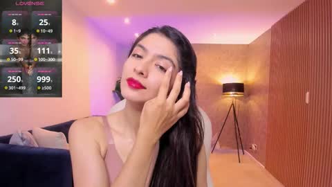 Mia online show from November 12, 11:12 am