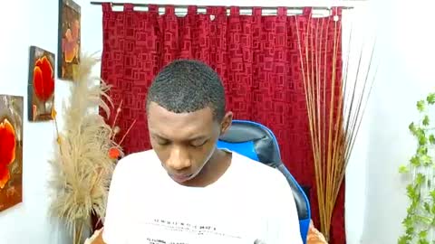 milo online show from March 27, 8:59 am