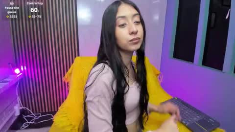 Snapshot of miilu__1 chatting on September 27, 4:10 am miilu online show from September 27, 4:10 am