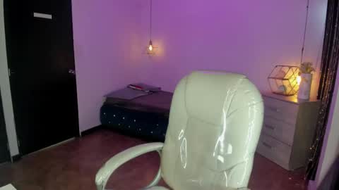 Snapshot of miiss_greyy chatting on September 28, 11:52 am miiss_greyy online show from September 28, 11:52 am