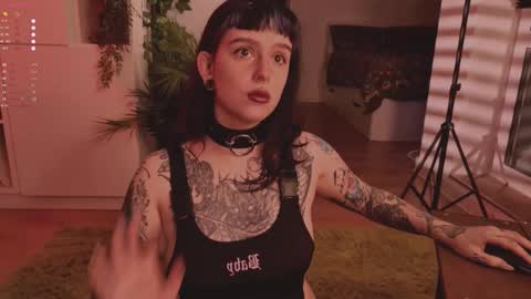 mika_moon_ online show from October 3, 6:38 pm