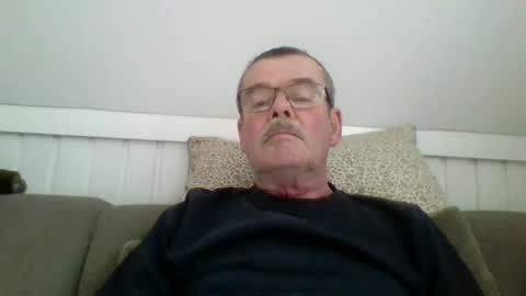 mikael42 online show from April 11, 12:53 pm