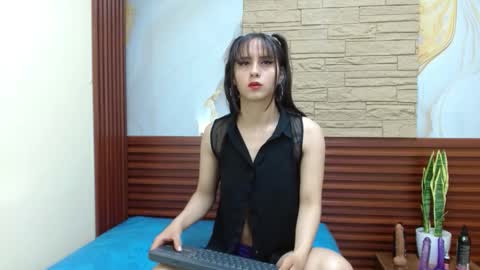 Snapshot of mikaela303av chatting on September 27, 3:26 am mikaela303av online show from September 27, 3:26 am