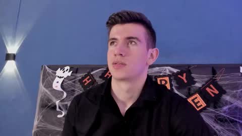 mikael online show from November 1, 5:39 am