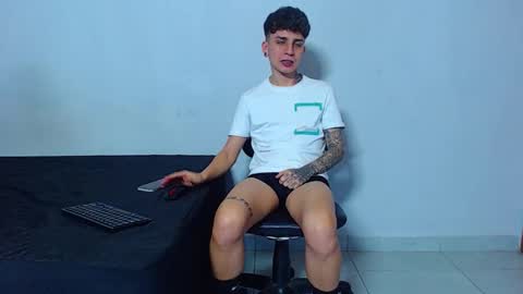 Mike IMDEPENDIENT MODEL online show from February 26, 2:59 am