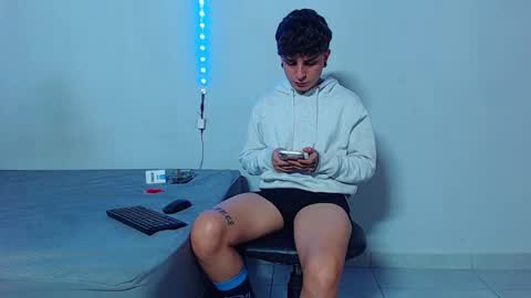 Mike IMDEPENDIENT MODEL online show from October 27, 3:06 am