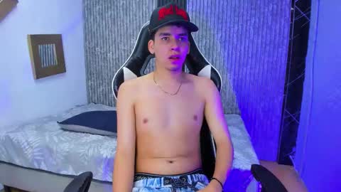 Mike 0233 online show from December 19, 5:14 am