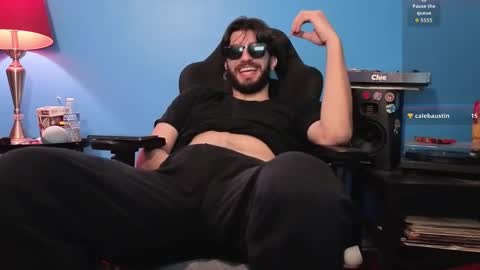 mikehawk1589 online show from February 19, 5:17 am