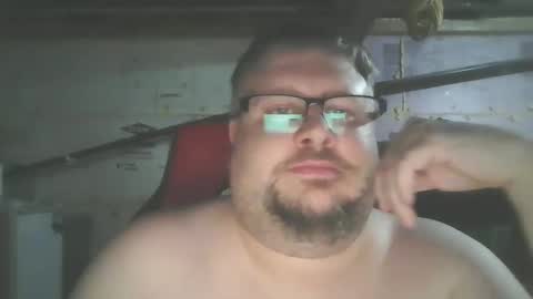 Snapshot of mikejws chatting on December 4, 8:01 pm mikejws online show from December 4, 8:01 pm