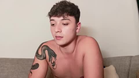 MikeLaur online show from October 3, 5:32 pm