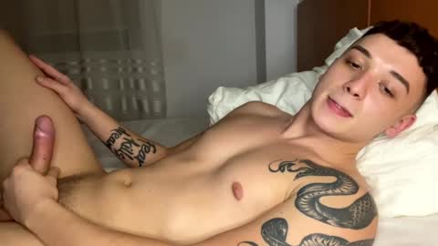 MikeLaur online show from December 7, 9:39 pm