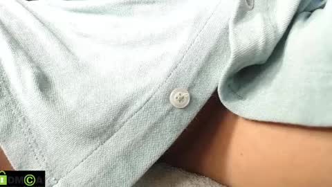 Mikell Williams online show from April 4, 12:45 pm