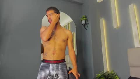 MIKE PARK  online show from October 24, 11:44 am