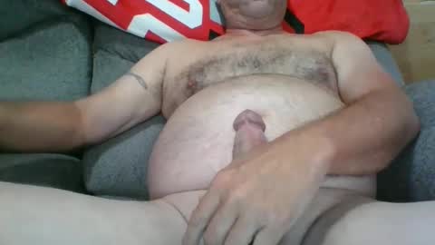 Snapshot of mikes6inch chatting on October 2, 4:44 am mikes6inch online show from October 2, 4:44 am