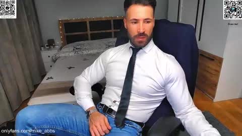 Mike    online show from January 5, 8:45 pm