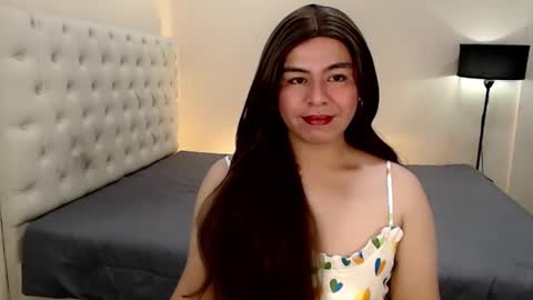 Snapshot of mikha_sensual chatting on January 26, 9:51 pm Theresa Luna online show from January 26, 9:51 pm
