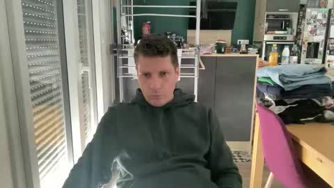 miklp8463 online show from March 13, 8:17 am