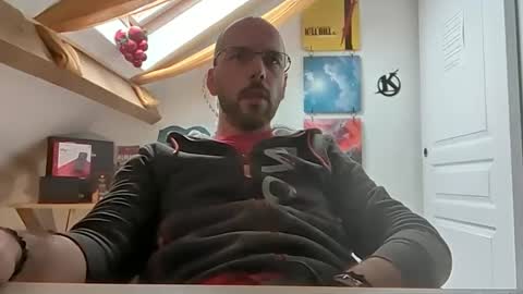 mikmik91 online show from December 19, 10:13 am