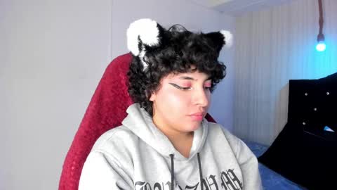 Snapshot of miku_katsuragi chatting on September 27, 4:21 am miku katsuragi online show from September 27, 4:21 am