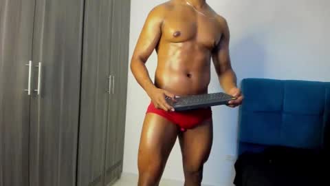 Snapshot of miky_xxx chatting on October 16, 2:33 am Miky online show from October 16, 2:33 am