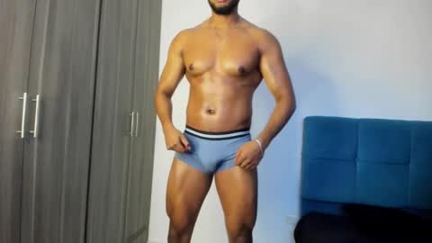 Snapshot of miky_xxx chatting on October 15, 2:26 am Miky online show from October 15, 2:26 am