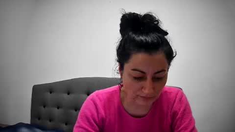 Mikyloveu online show from March 30, 3:56 pm