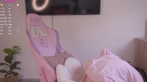 Snapshot of mila_1 chatting on September 21, 1:59 pm mila_1 online show from September 21, 1:59 pm