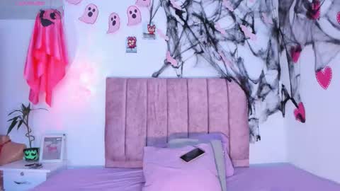 Snapshot of mila_1wood chatting on October 12, 2:20 pm mila_1wood online show from October 12, 2:20 pm