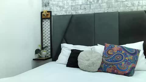Snapshot of mila_adamss chatting on February 10, 10:53 am mila_adamss online show from February 10, 10:53 am