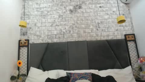Snapshot of mila_adamss chatting on September 29, 10:25 am mila_adamss online show from September 29, 10:25 am