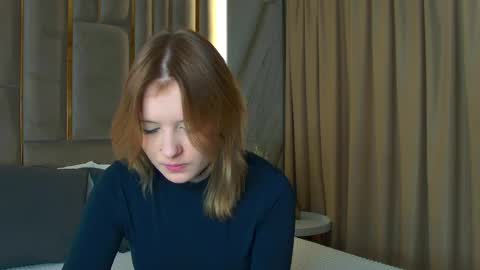 mila_blum online show from March 30, 4:40 pm