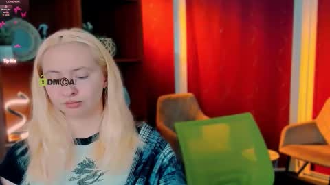 mila_glow online show from March 21, 8:19 am