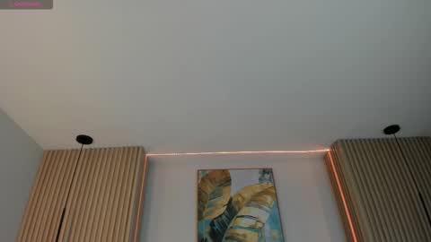 mila_hank online show from February 4, 1:15 pm