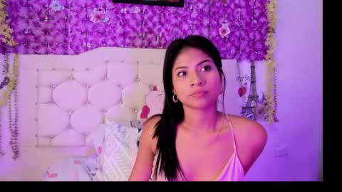 laura online show from February 17, 1:04 am