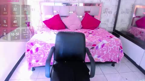 mila_rozze online show from November 11, 1:02 pm