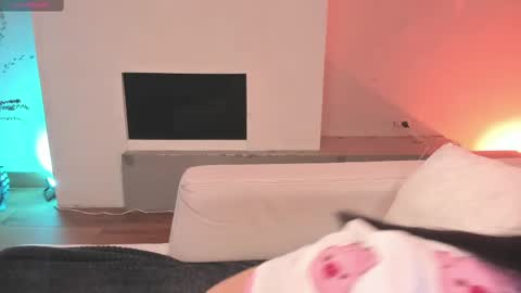 Mila online show from March 2, 11:18 am