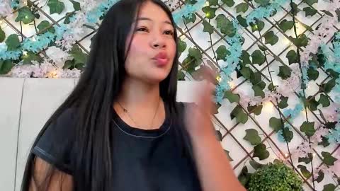 mila online show from October 23, 11:44 am