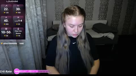 Mila online show from October 31, 7:14 pm