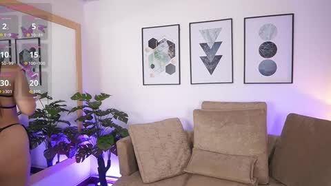 milacrave online show from September 22, 11:47 am