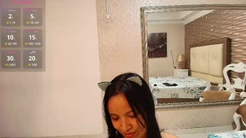 miladiosa online show from April 17, 1:46 pm