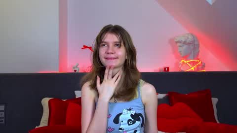 Mila online show from March 4, 6:27 pm