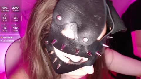 Snapshot of milana_sexwife chatting on October 19, 4:28 am Dan and Milana online show from October 19, 4:28 am