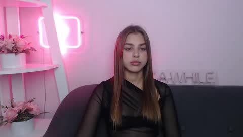 milanaangelas online show from September 20, 4:59 am