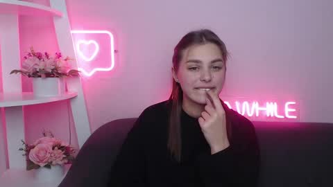 milanaangelas online show from February 22, 2:30 pm