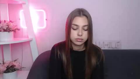 milanaangelas online show from October 11, 5:12 am